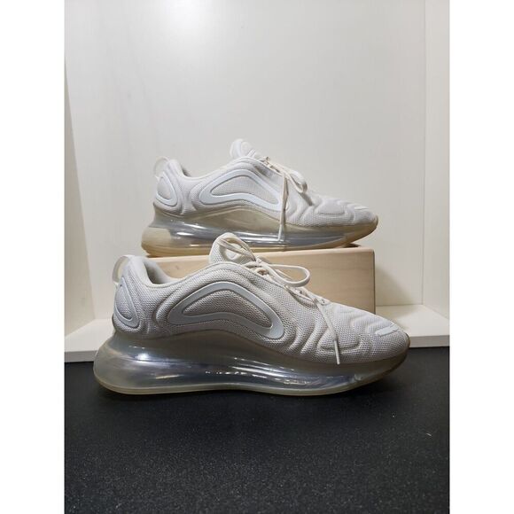 Nike Air Max 720 Shoes in White/Metallic Platinum/Pure Platinum - Picture 3 of 7